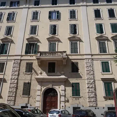 Elegant And Cozy Flat Near St Peter's Basilica רומא